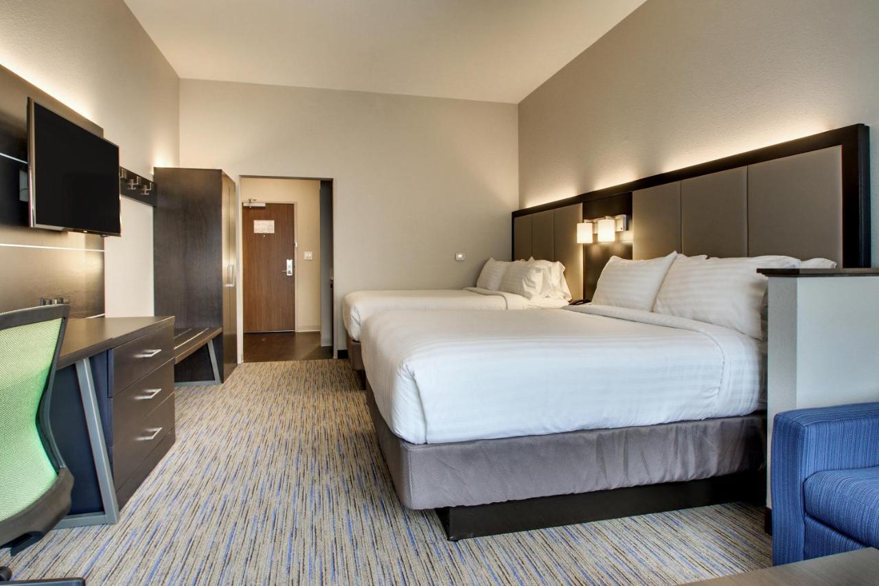 Express & Charleston Ne Mt Pleasant Us17 By Ihg Hotel