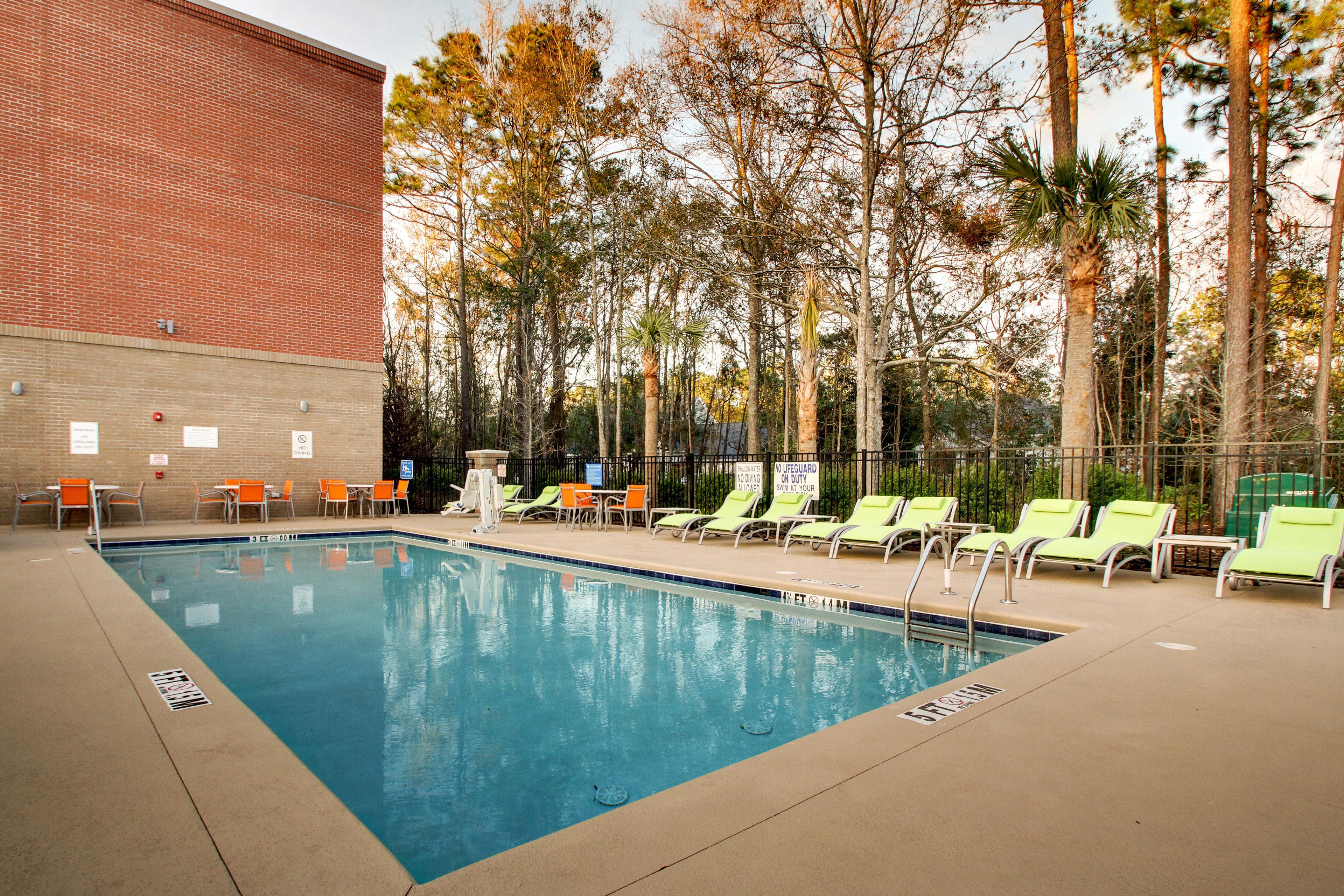 Hotel Holiday Express & Charleston Ne Mt Pleasant Us17 By Ihg